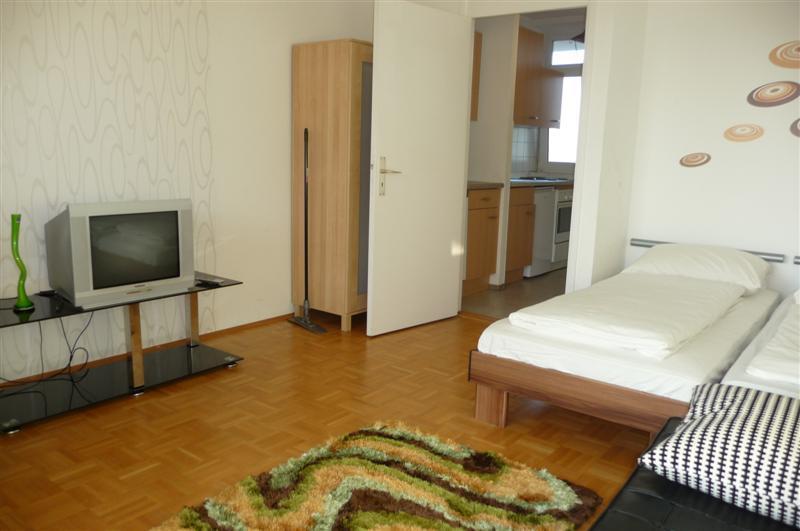 Schlafen | bedroom | cam.letto | спальня | dormitorio